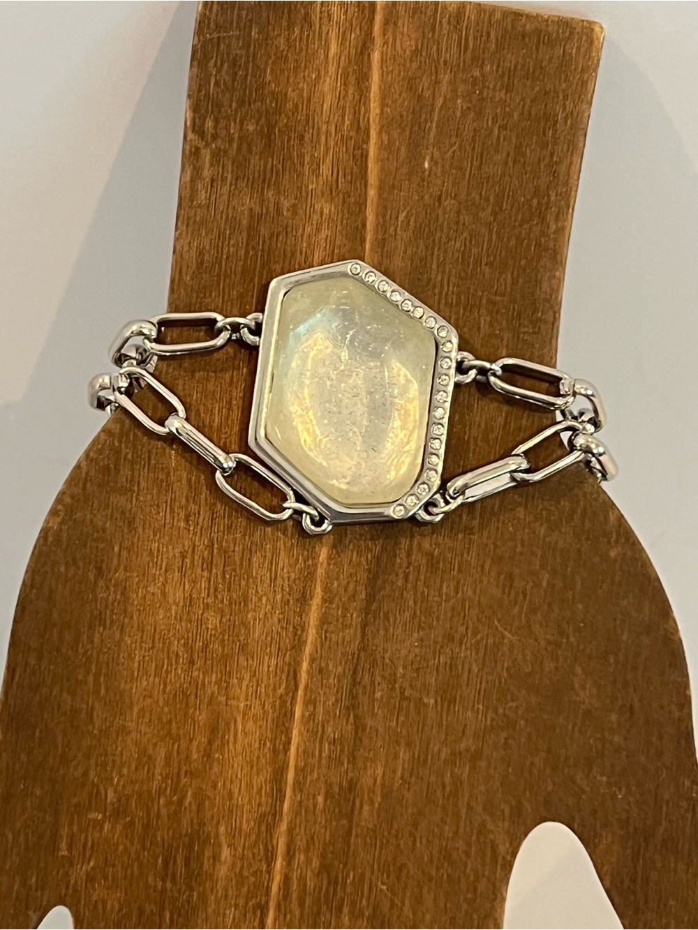 Glass Stone Bracelet